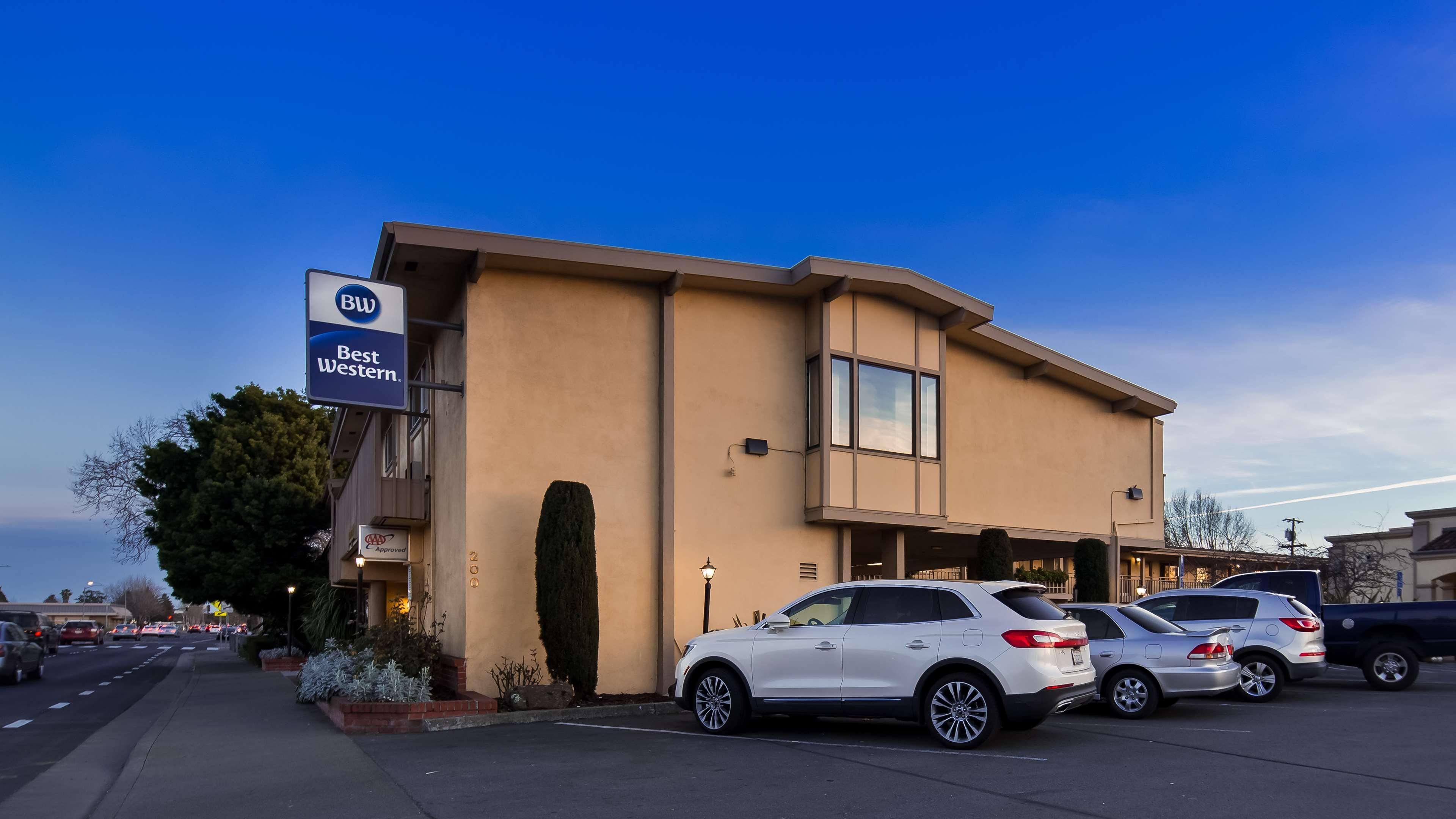 Best Western Petaluma Inn Exterior photo
