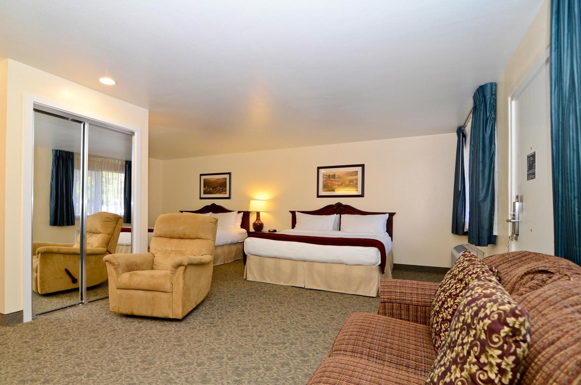 Best Western Petaluma Inn Room photo